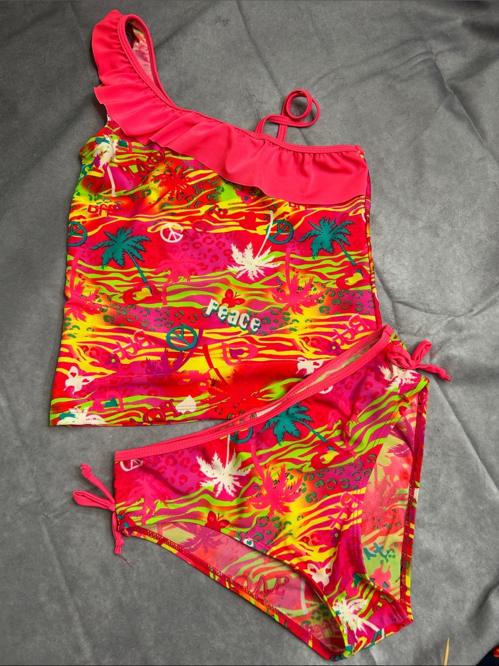 Surf Zone Girls' Hot Pink Tropical Print Tankini Swim Set - Peace Motif 14-16